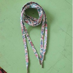 Lacets fleuris