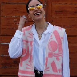 Gilet rose et blanc